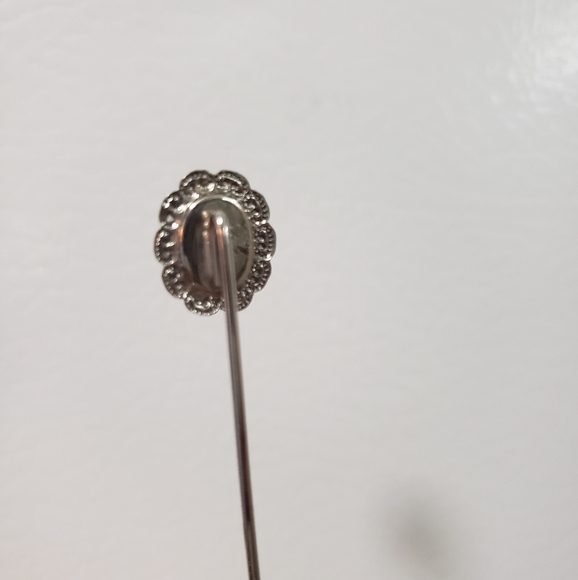 Antique needlepoint stick pin - Picture 2 of 4
